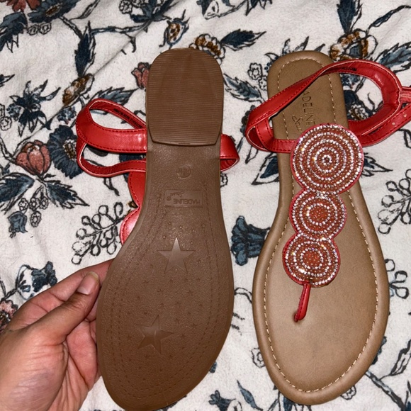 Sandals - Picture 3 of 3